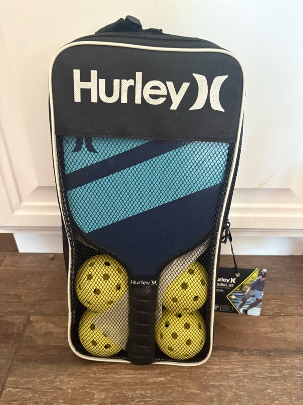 Hurley Black & Blue Pickleball Set with Yellow Balls